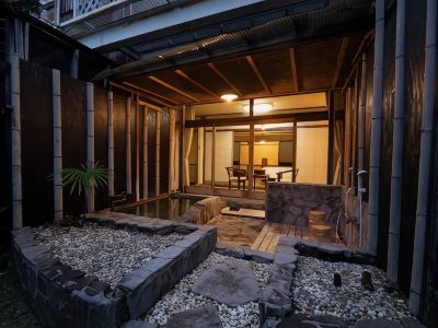 庭 白浜館の写真