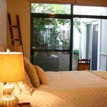 2Br Beautiful River Retreat Pool Wine Gym Netflix Rooms