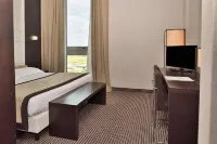 H2C Hotel Milanofiori Hotels in Assago