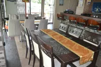 Zanrock Micro Hotel - Quầy bar