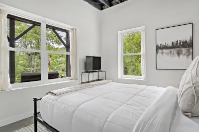 Moonlit Cove by Carolina Properties