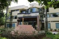 Splash Suites Hotel Laguna Hotels in der Nähe von Los Baños Centtro