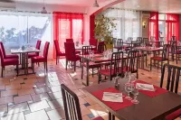 The Originals City, Relax'Otel & Spa, le Barcarès Hotels in Le Barcares
