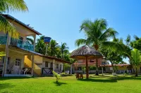 Chalés de Peroba Hotels near Cantinho da paz
