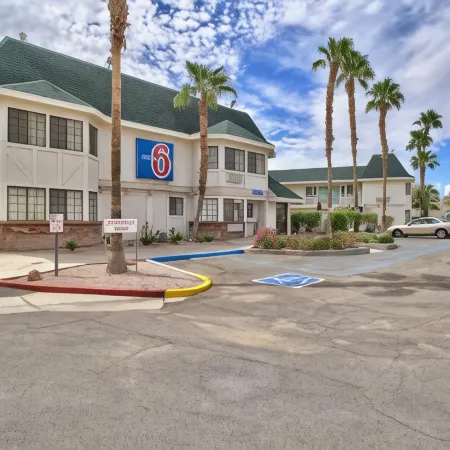 Motel 6 Yuma, AZ - East