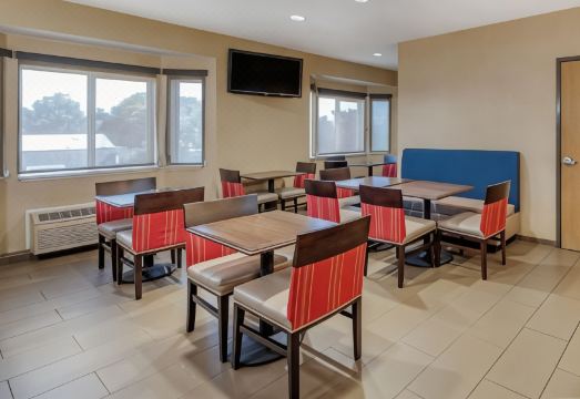 The Atrium Hotel 외부 이미지