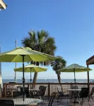 Wingate by Wyndham Galveston Beachfront at Seawall - Pet friendly