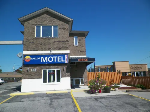 Sunparlor Motel Hotels in Leamington