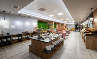 Avenue Hotel Deluxe - Housity