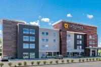 LaQuinta Suites by Wyndham South Bend Notre Dame Area Hotels in Clay Township