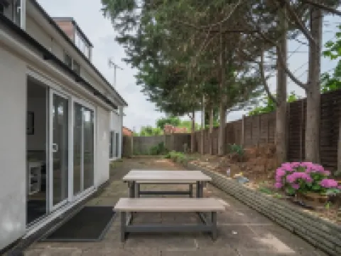 Flexistay Aparthotel Sutton Hotels in Sutton