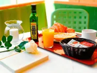 阿爾貝羅酒店 鄰近赫尼爾的酒店