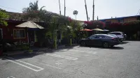 Villa Brasil Motel - parking