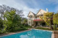 Hacklewood Hill Country House - 5-Star
