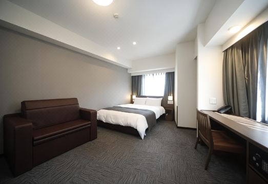 도미인 오이타 외부 전경