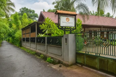 The Swan House Hotels near Gili Lamp