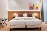 Hotel California Hotels near Ciutat Vella