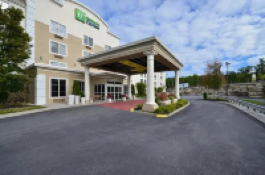 Holiday Inn Express BOSTON-MILFORD by IHG Hotels in Worcester County