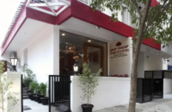 Hotel Crimson Lotus โรงแรมใกล้Malleswaram