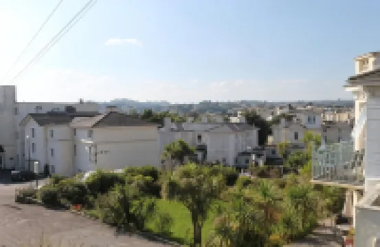 Clydesdale Apartments