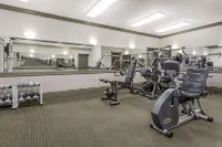 Ramada by Wyndham Hinton Hotels in Hinton