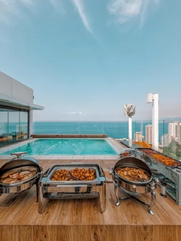 Three O Nine Hotel โรงแรมใน