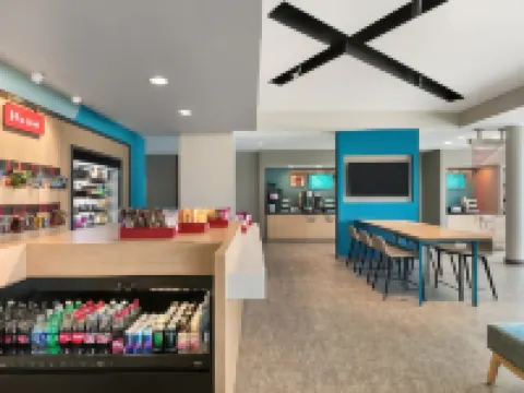 アビッド ホテル サバンナ サウス - ゲートウェイ by IHG サバンナのホテル