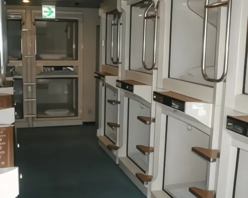 Capsule Hotel Kobe Sannomiya (Male Only) Hotéis em Cobe