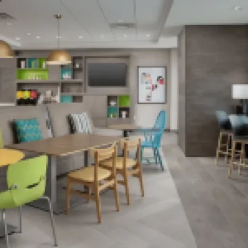 โฮม2 สวีทส์ บาย ฮิลตัน สนามบินฟีนิกซ์เซาท์