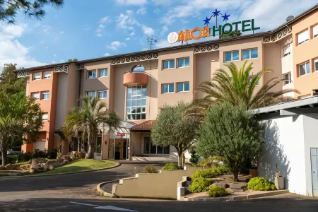 Abor Hôtel, Mont de Marsan Отели в г. Мон-де-Марсан