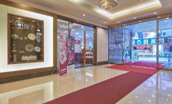 Y Hotel