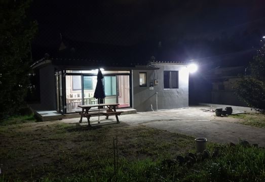 펜션 전경 이미지