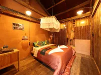 Dinh Da H'Mong - Karsterly Rock Lodge Hoteles en Đồng Văn
