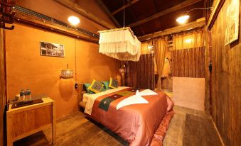 Dinh Da H'Mong - Karsterly Rock Lodge