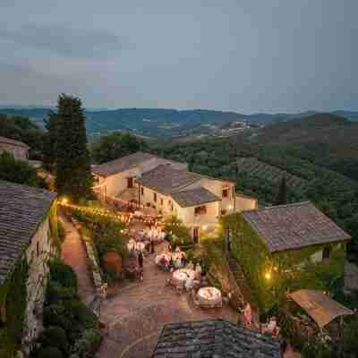 Borgo Vescine Hotel Exterior