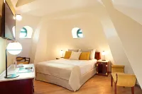 Zeus Essence Bucharest Venezia