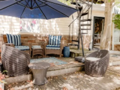 Montgomery Inn BnB Hotels in Versailles