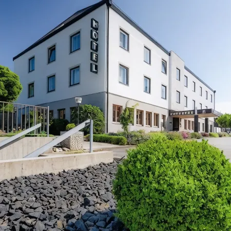 Hotel Parsberg Отели рядом с достопримечательностью «Железнодорожный вокзал Мюнхен-Фрайхам»