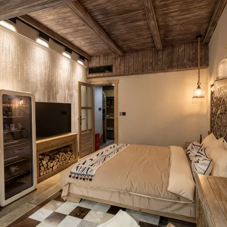 Anshun Huangguoshu Fantutunbao Culture Homestay