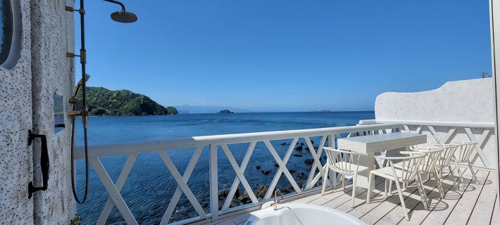 "COVE KAWANA" Shabby Chic Izu Ocean Front Villa Hotels in Ito