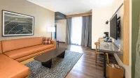 The Key Hotel Dubuque, Tapestry Collection by Hilton