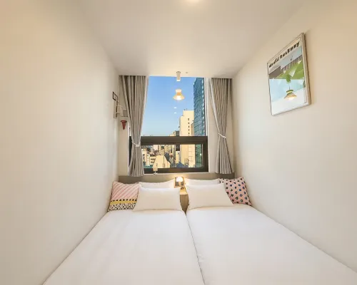 LOOK N STAY Hotels near Hongdae