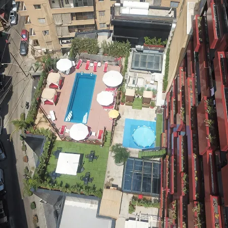 1866 Court & Suites Hotel