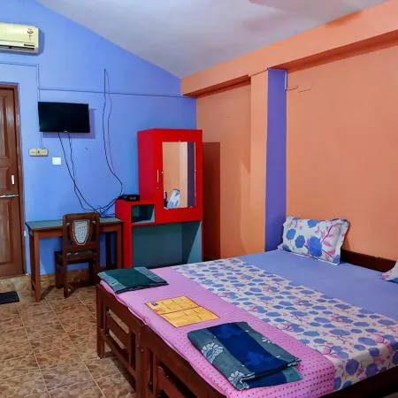 Romaldo Guest House