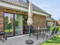 Modern KüstenHygge 1 with garden & parking space Hotels in Westerdeichstrich
