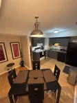 The House of Verde!!  Located near USC, Ft. Jackson and Downtown Columbia. - Bungalows