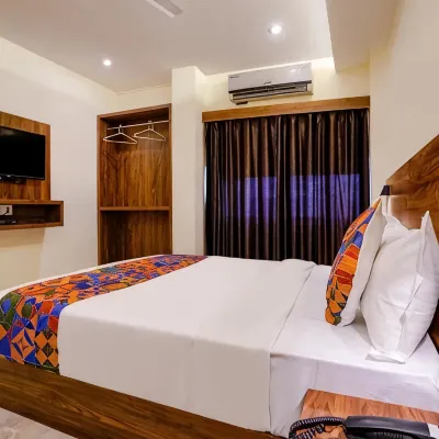 Antlers Hotel Hotels near EsselWorld