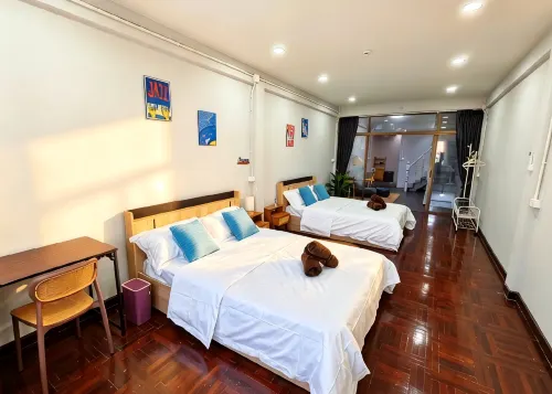 Cloudy Nest Phayathai | Entire 4Storey Home 800 m walk to BTS in CBD near Siam, Centralworld - Villas