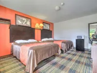 OYO Palm Leaf Motel Hotels in Ashland