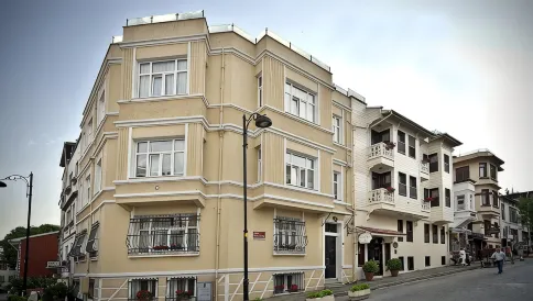 Hotel Sari Konak